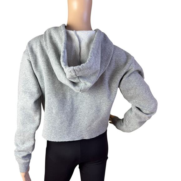 Wild Fable Women Gray Long Sleeves Cutoff Hem Cropped Hoodie Size XS - Picture 4 of 5